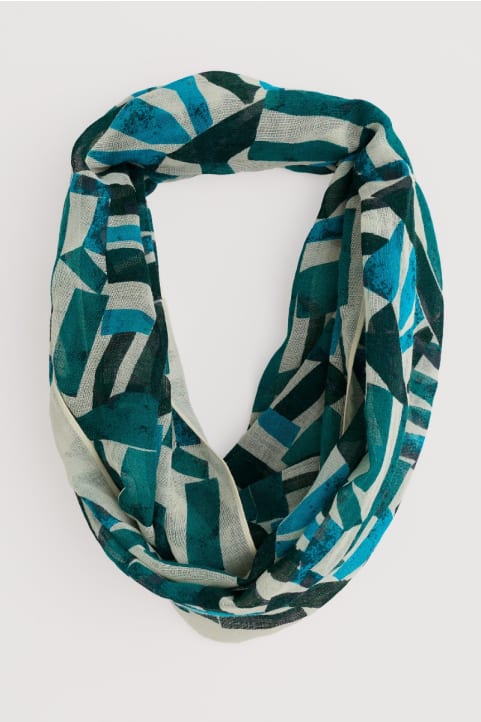 Pretty Circle Scarf