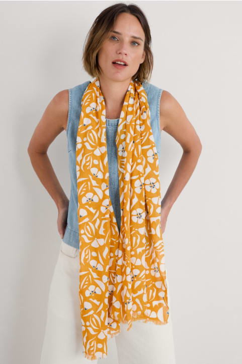 Summer Scarf Image