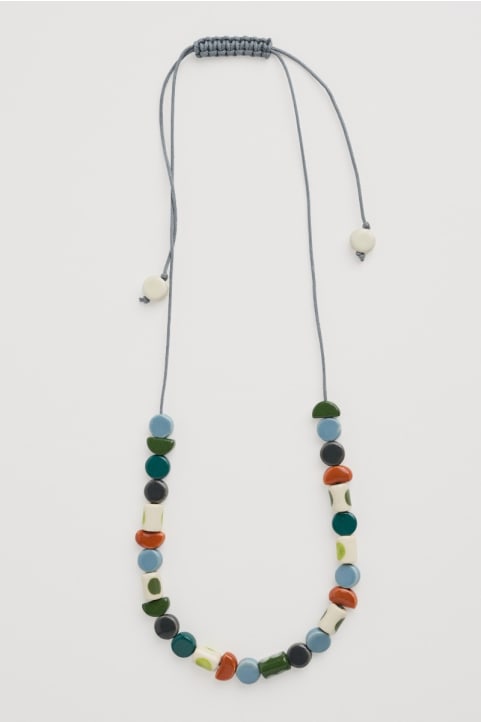 Collan Beaded Necklace Model Image