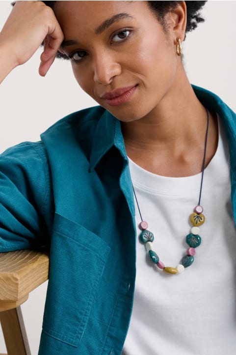 Picture Leaf-Shaped Beaded Necklace Image