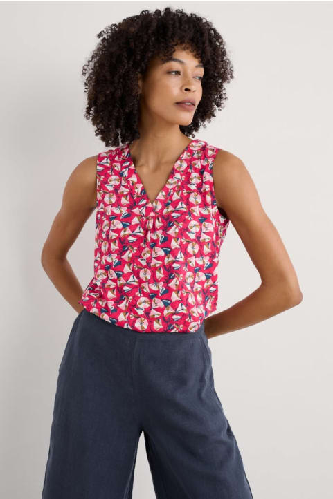 Achilla V-neck Vest