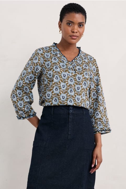Flowerbed Blouson Sleeve Top  Image