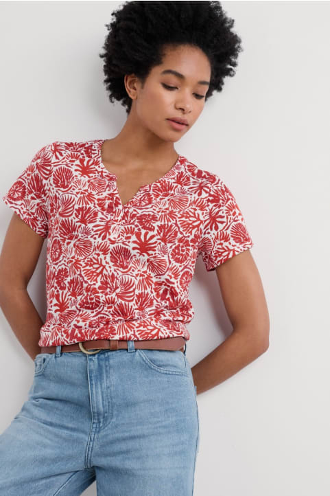 Short-sleeved Risso Top Model Image