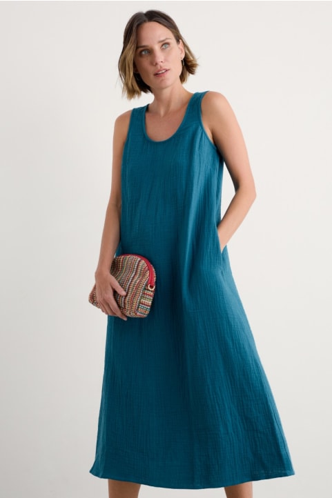 Helleborine Above-Ankle Dress in GOTS-Certified Organic Cotton Model Image