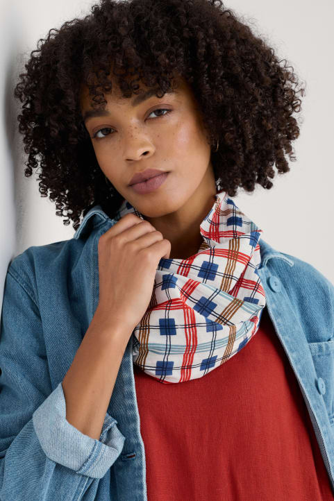 New Everyday Circle Scarf Image