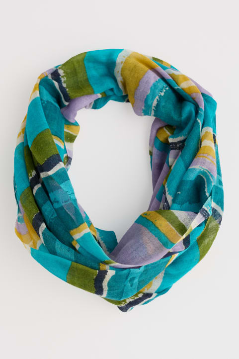 Pretty Circle Scarf Image