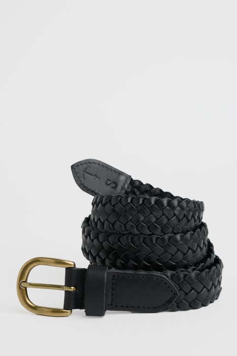 Intertwined Woven Leather Belt Model Image