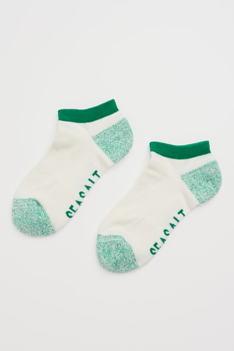Women's Cushioned Trainer Socks Model Image