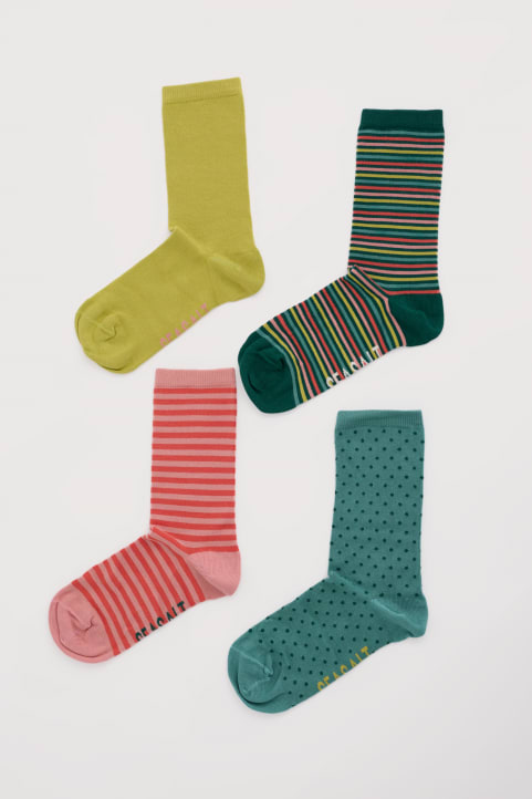 Gift Box of 4 Women's Sailor Socks Model Image