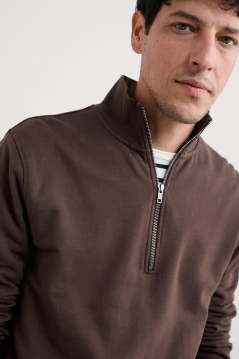 Men's Wood Moss Quarter Zip Sweatshirt Image