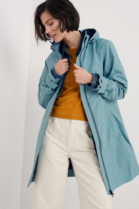 Coverack Waterproof Coat Model Image