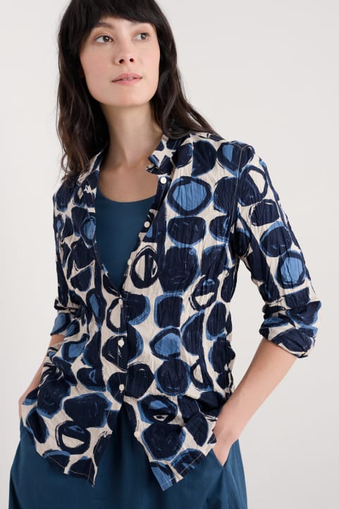Larissa Organic Cotton Shirt (GOTS) Model Image