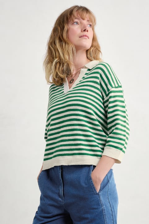 Gwynver Lightweight V-Neck Collared Jumper Image