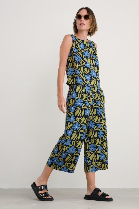 Peaceful Haven Linen Culottes Image