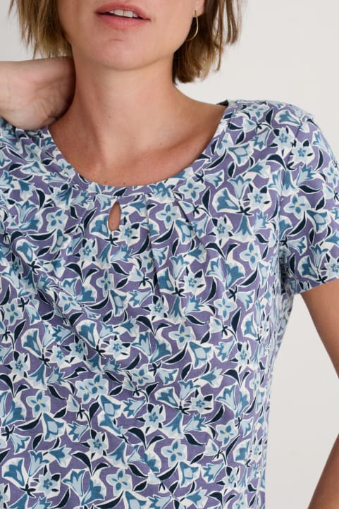 Appletree Keyhole Detail T-Shirt in GOTS-Certified Organic Cotton Image