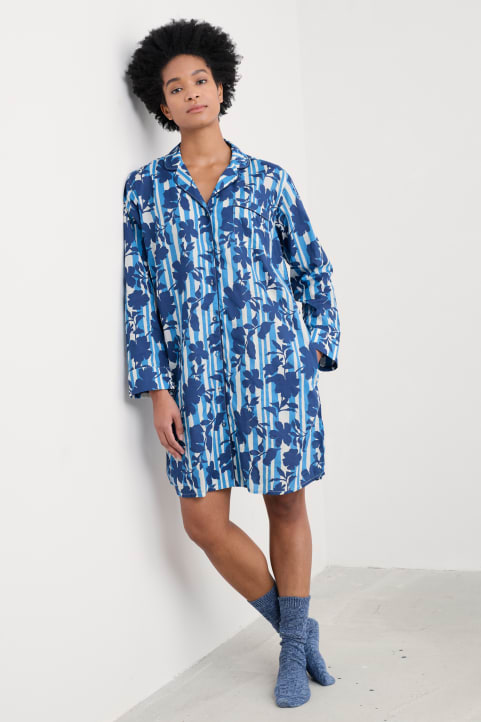 Dawn Air Organic Cotton Printed Nightshirt Model Image