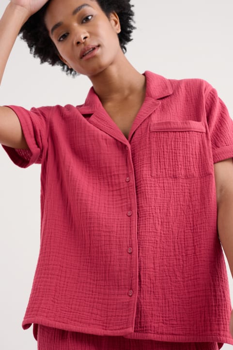 Morning Light Organic Cotton Pyjamas Model Image