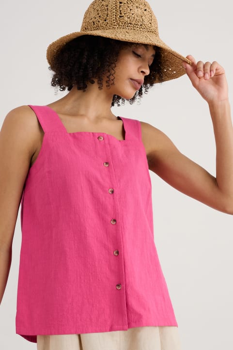 Martlet Buttoned Vest in GOTS-Certified Organic Cotton Model Image