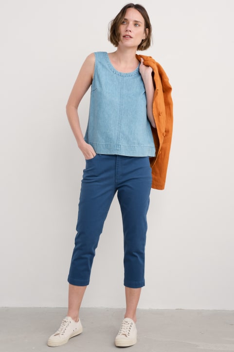 Albert Quay Slim Fit Crops Image