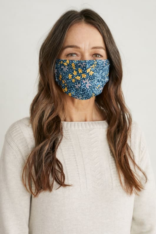 Pleated Organic Cotton Face Coverings with Nose Bridge (Pack of 3)