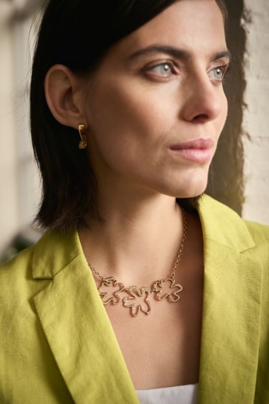 Anneal Flower Necklace
