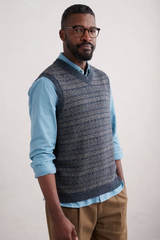 Lambswool sweater vest shop