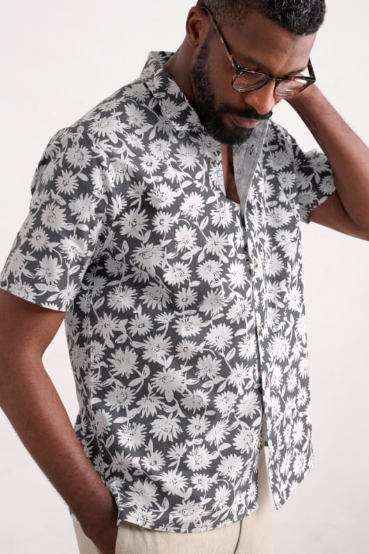 Men's Barque Short-Sleeve Shirt in GOTS-Certified Organic Cotton