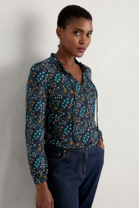 Zelah Shirt with Frilled Collar