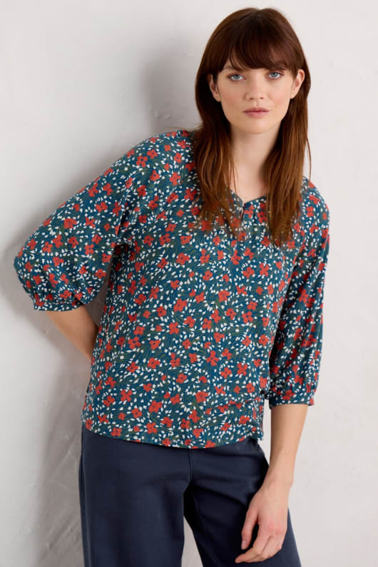 Garlanding Jersey Top