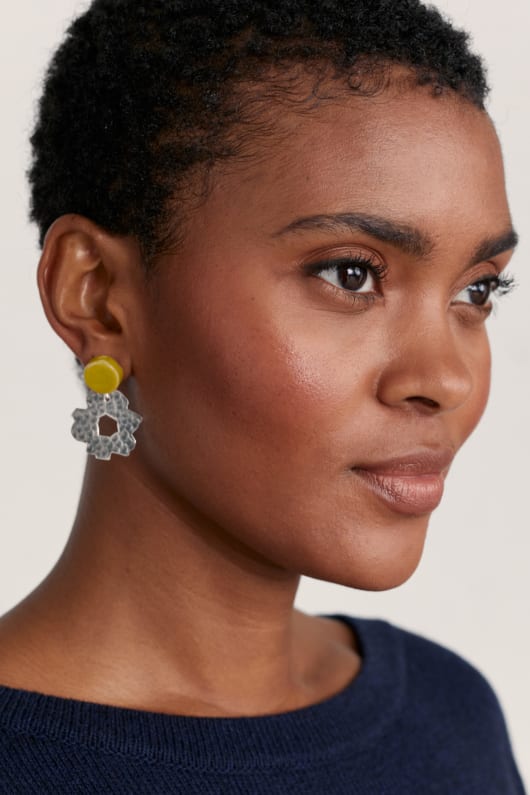 Sociable Earrings Model Image