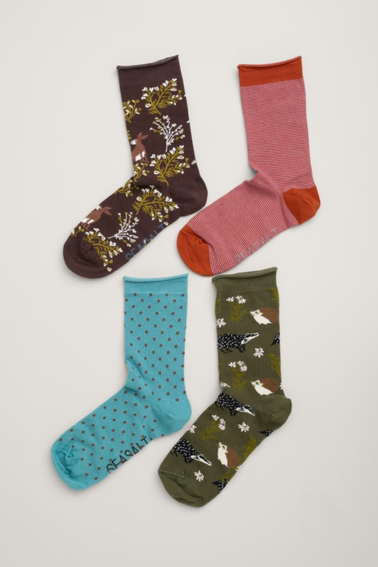 Gift Box of 4 Wildlife Pattern Women's Sailor Socks  Model Image