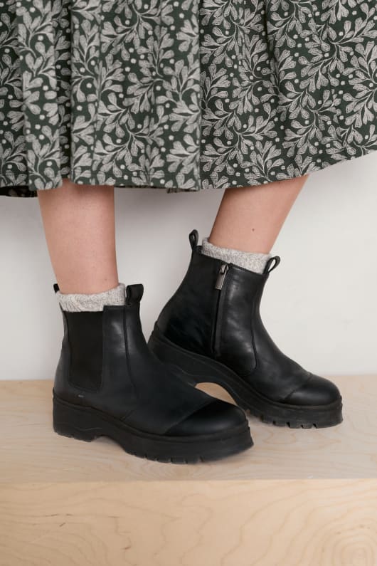 Water resistant leather boots top