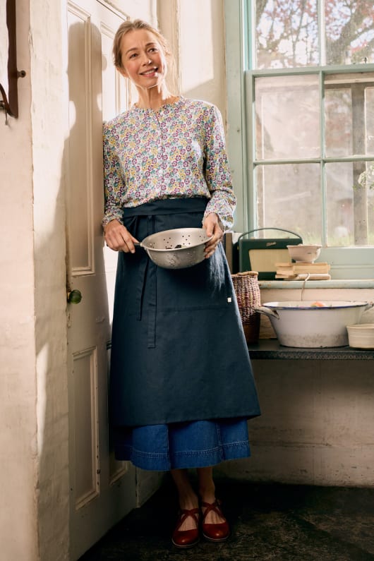 Cottage Kitchen Half Apron