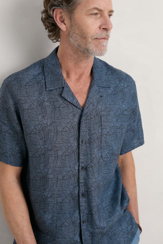 Men's Lofty Short Sleeve Linen Shirt Image