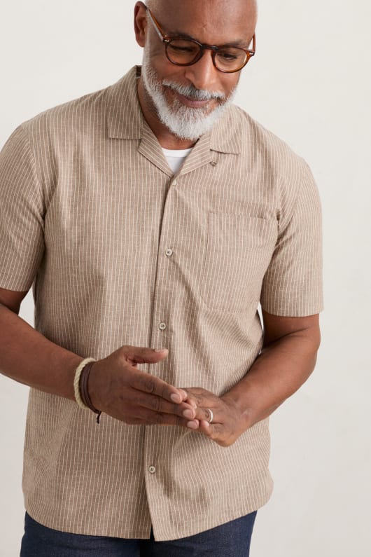 Men's Lofty Stripe Short Sleeve Shirt Model Image