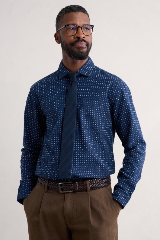 Men's Nanivet Printed Organic Cotton Shirt Model Image