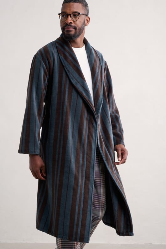 Men's Rosemergy Striped Robe Model Image