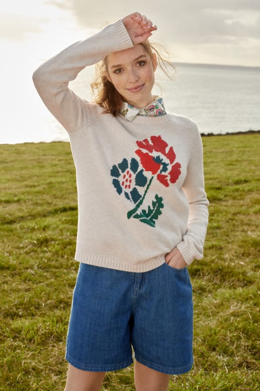New Bud Organic Cotton Jumper Model Image