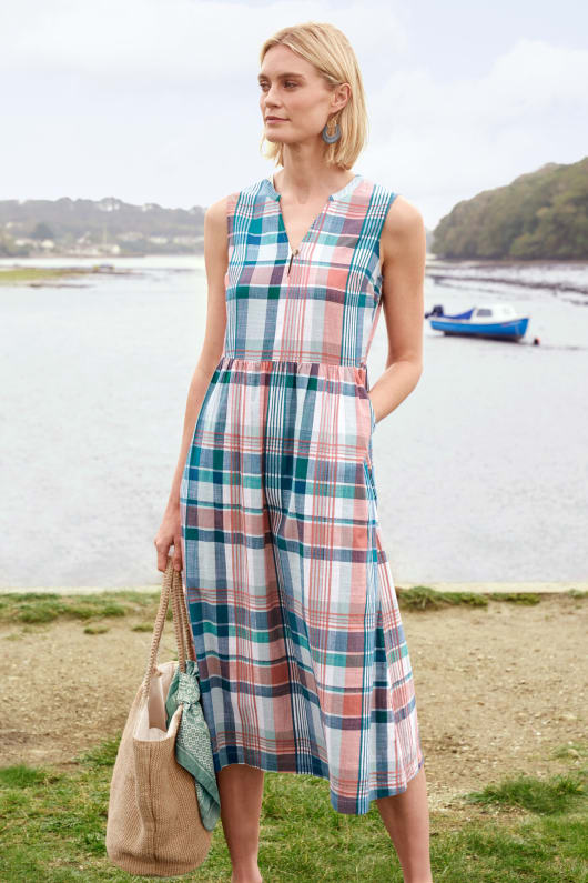 Bassett Wood Organic Cotton Dress (GOTS) Model Image