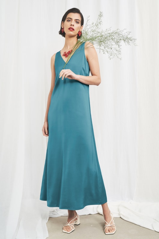 Wild Clematis Sleeveless Satin Dress Model Image