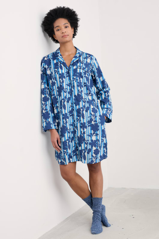Dawn Air Organic Cotton Printed Nightshirt Model Image