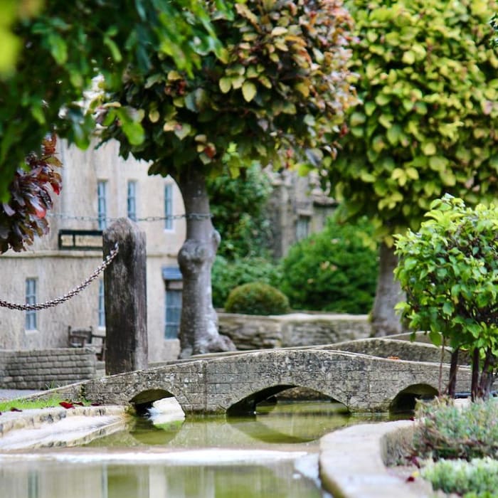Hometown Guide Bourton Seasalt Cornwall